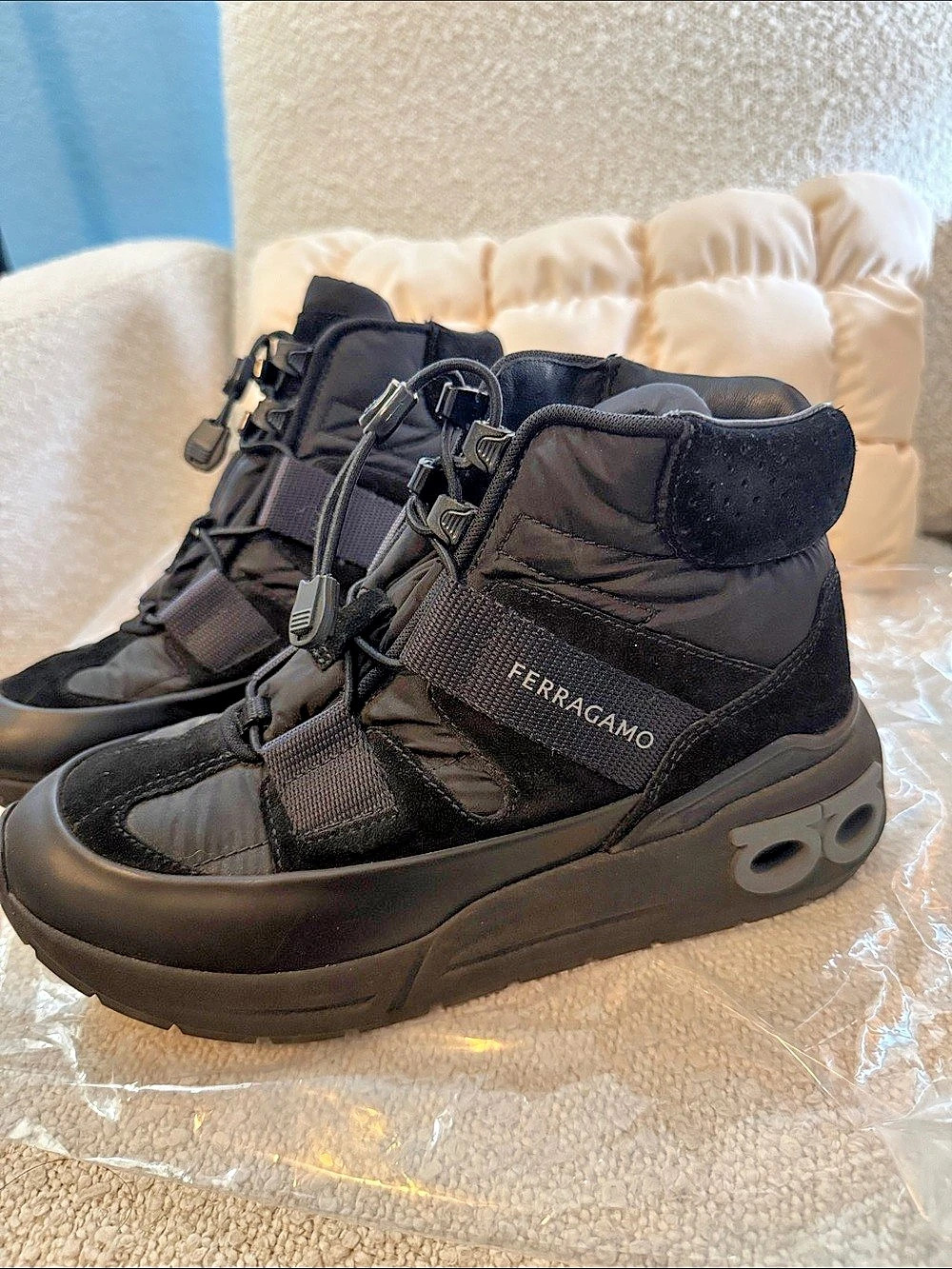 Salvatore Ferragamo Leonida High-Top Sneakers Black US 6.5